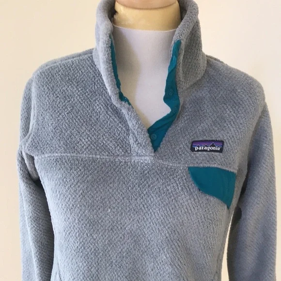 PATAGONIA size M grey with teal snap t fleece